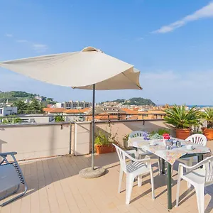 124 - Casa Con Terrazza Sestri- 15minuti A Piedi Dal Centro Appartamento